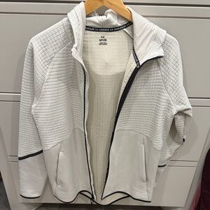 Under Armour Off-White Quilted Jacket